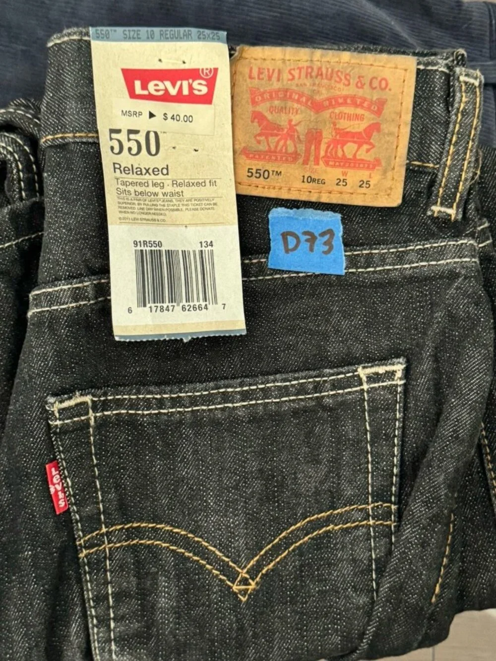 NWT Levi's 550 Jeans Relaxed Fit Tapered Legged Boys 10 Regular Denim Blue Pants